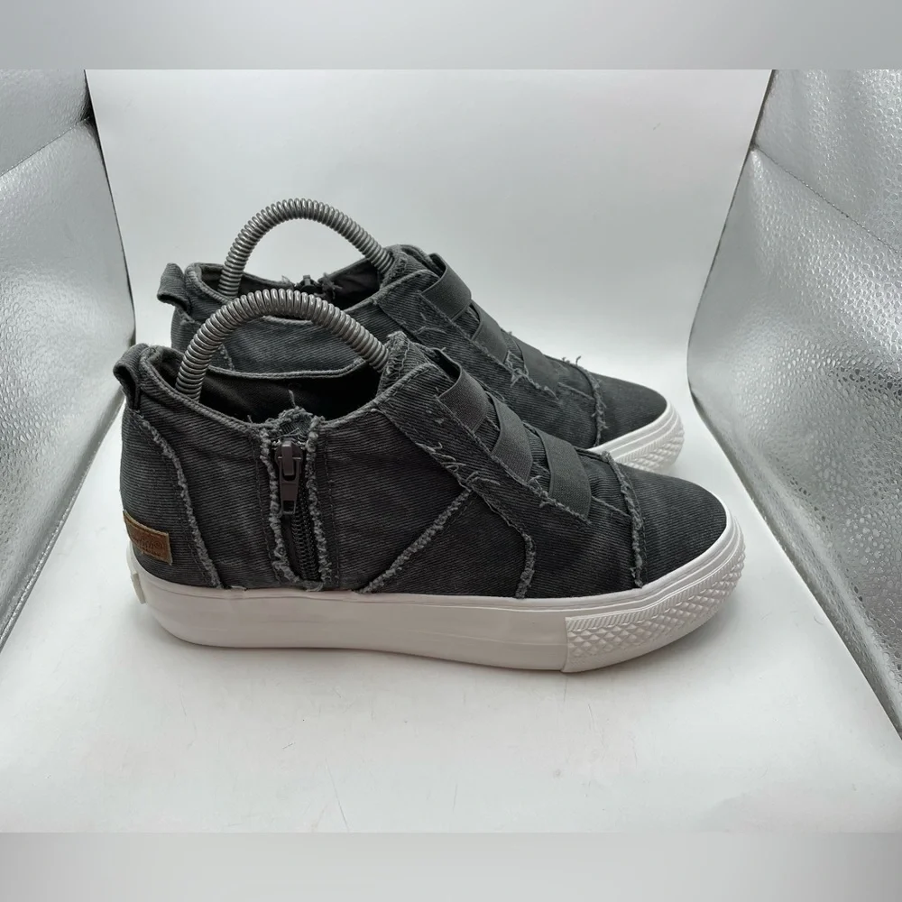 Blowfish Malibu womens platform slip on mid sneakers size 8.5
